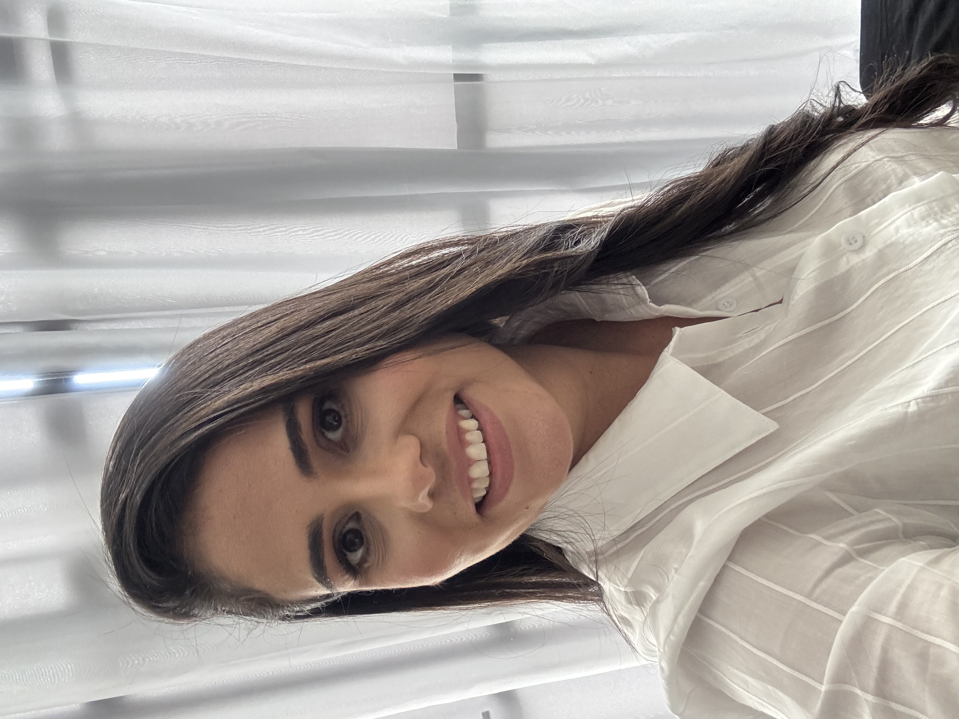 Especialista Samíramys Almeida lima